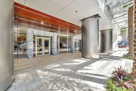 1 SE 3rd Avenue Miami FL 33131