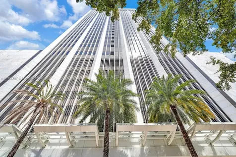 1 SE 3rd Avenue Miami FL 33131