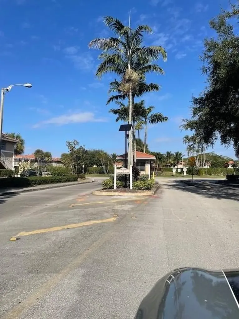 10068 Twin Lakes Drive Coral Springs FL 33071