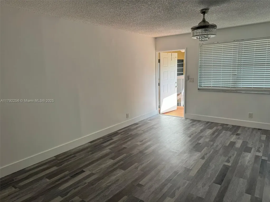 10068 Twin Lakes Drive Coral Springs FL 33071
