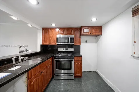17911 NW 68th Avenue Hialeah FL 33015