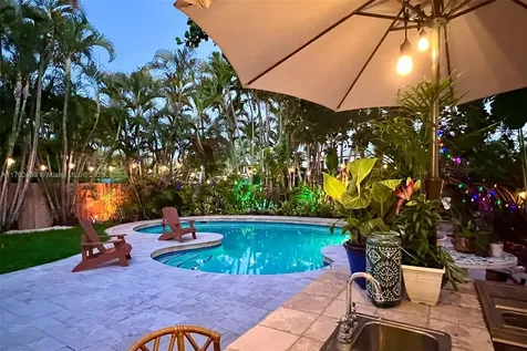 1318 Pierce Street Hollywood FL 33019
