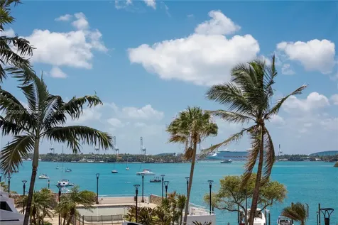 11 Island Avenue Miami Beach FL 33139