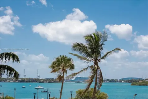 11 Island Avenue Miami Beach FL 33139