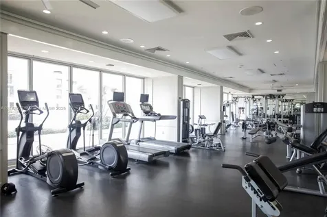 11 Island Avenue Miami Beach FL 33139