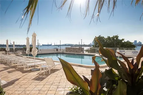 11 Island Avenue Miami Beach FL 33139