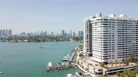 11 Island Avenue Miami Beach FL 33139