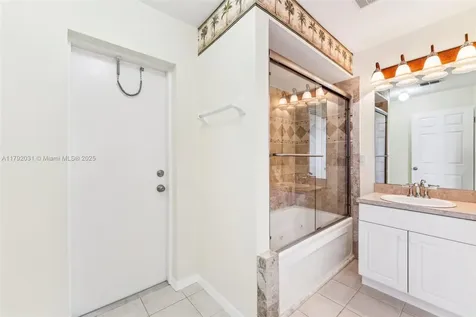 2716 SW 2nd Lane Cape Coral FL 33991
