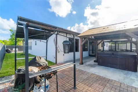 30021 SW 160th Avenue Homestead FL 33033