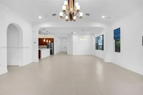 1291 SW 113th Way Pembroke Pines FL 33025
