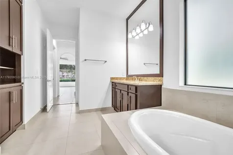 1291 SW 113th Way Pembroke Pines FL 33025