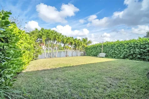 1291 SW 113th Way Pembroke Pines FL 33025
