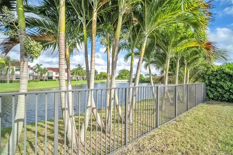 1291 SW 113th Way Pembroke Pines FL 33025
