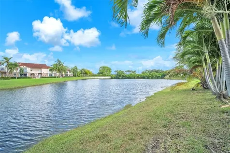 1291 SW 113th Way Pembroke Pines FL 33025