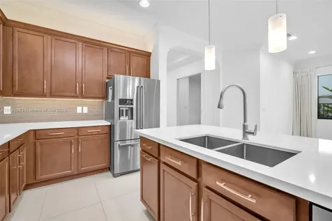 1291 SW 113th Way Pembroke Pines FL 33025