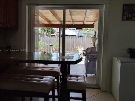 5331 SW 57th Court Davie FL 33314