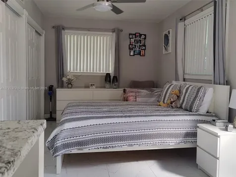 5331 SW 57th Court Davie FL 33314