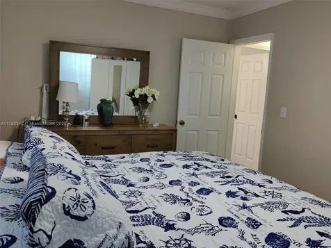 5331 SW 57th Court Davie FL 33314