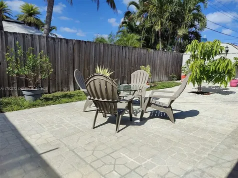 5331 SW 57th Court Davie FL 33314