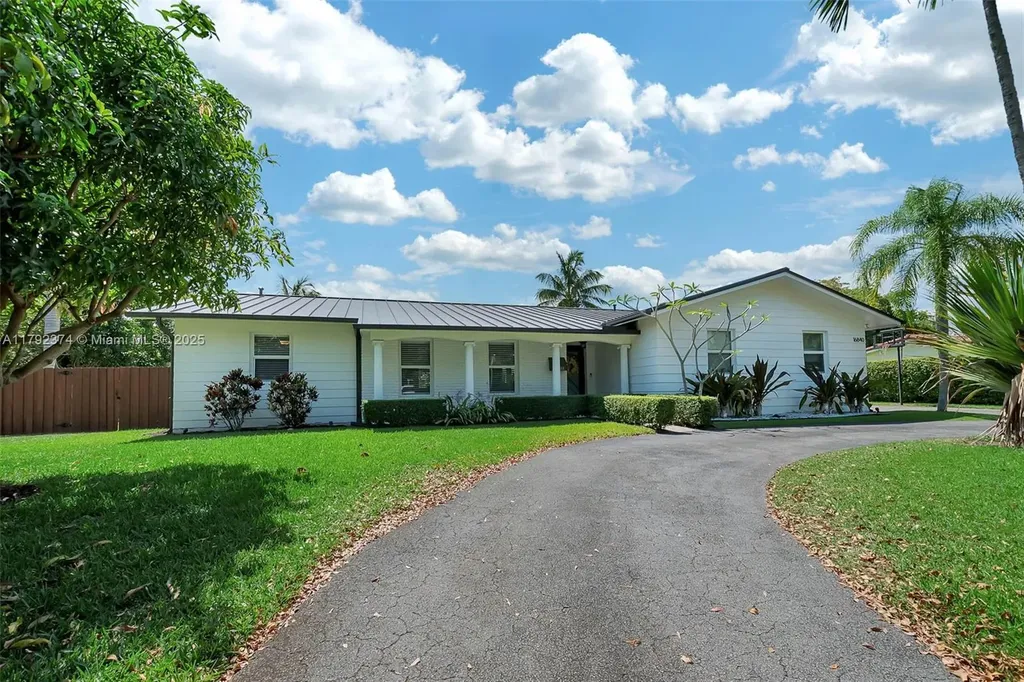 16840 SW 87th Avenue Palmetto Bay FL 33157