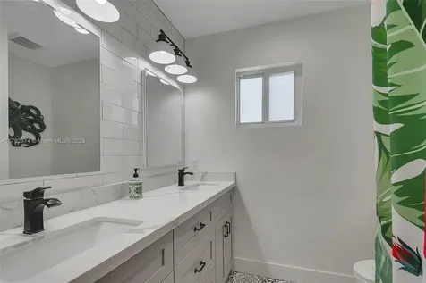 16840 SW 87th Avenue Palmetto Bay FL 33157