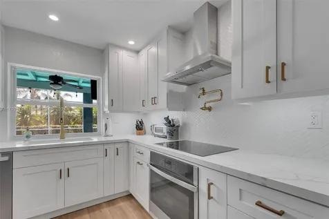 16840 SW 87th Avenue Palmetto Bay FL 33157