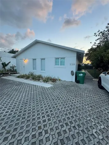 2028 SW 57th Court Miami FL 33155