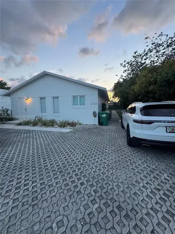 2028 SW 57th Court Miami FL 33155
