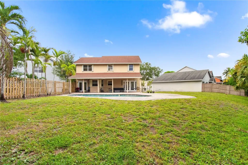 1051 SW 95th Terrace Pembroke Pines FL 33025