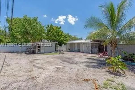 3275 NW 95th Street Miami FL 33147