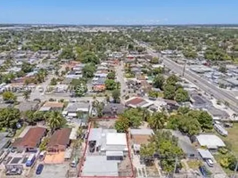 3275 NW 95th Street Miami FL 33147