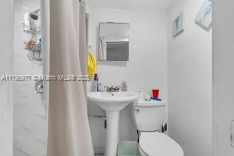 3275 NW 95th Street Miami FL 33147