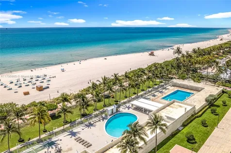 2899 Collins Avenue Miami Beach FL 33140