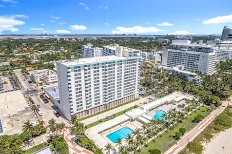 2899 Collins Avenue Miami Beach FL 33140