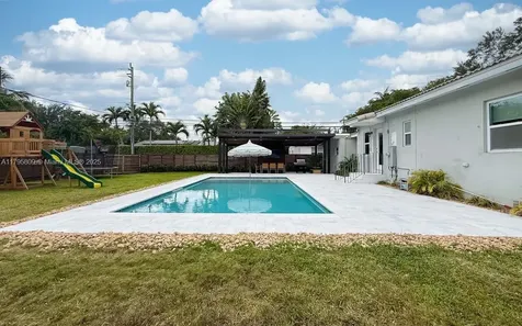1250 Oriole Avenue Miami Springs FL 33166