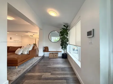 1250 Oriole Avenue Miami Springs FL 33166