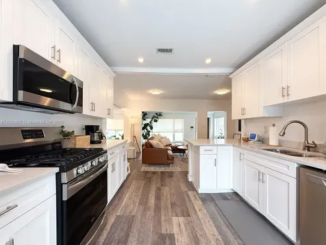 1250 Oriole Avenue Miami Springs FL 33166