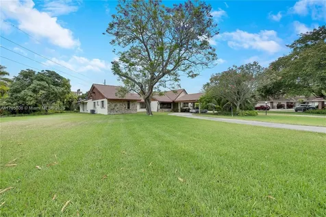 7850 SW 83rd Court Miami FL 33143