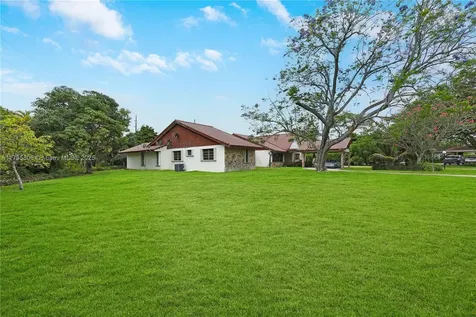 7850 SW 83rd Court Miami FL 33143
