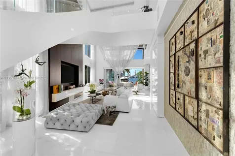 441 N Hibiscus Drive Miami Beach FL 33139