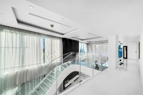 441 N Hibiscus Drive Miami Beach FL 33139