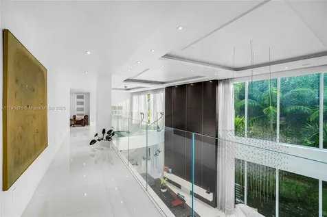 441 N Hibiscus Drive Miami Beach FL 33139