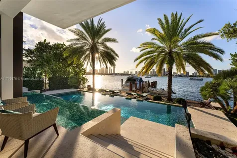 441 N Hibiscus Drive Miami Beach FL 33139