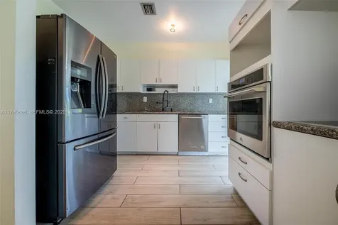 5715 Bayberry Lane Tamarac FL 33319