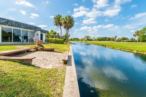 5715 Bayberry Lane Tamarac FL 33319