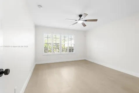 8467 SE Retreat Drive Hobe Sound FL 33455