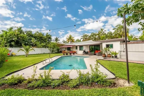 19825 NE 10th Avenue Miami FL 33179