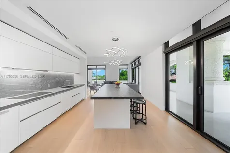7025 Fisher Island Drive Miami Beach FL 33109