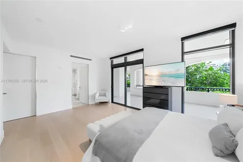 7025 Fisher Island Drive Miami Beach FL 33109