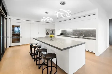 7025 Fisher Island Drive Miami Beach FL 33109